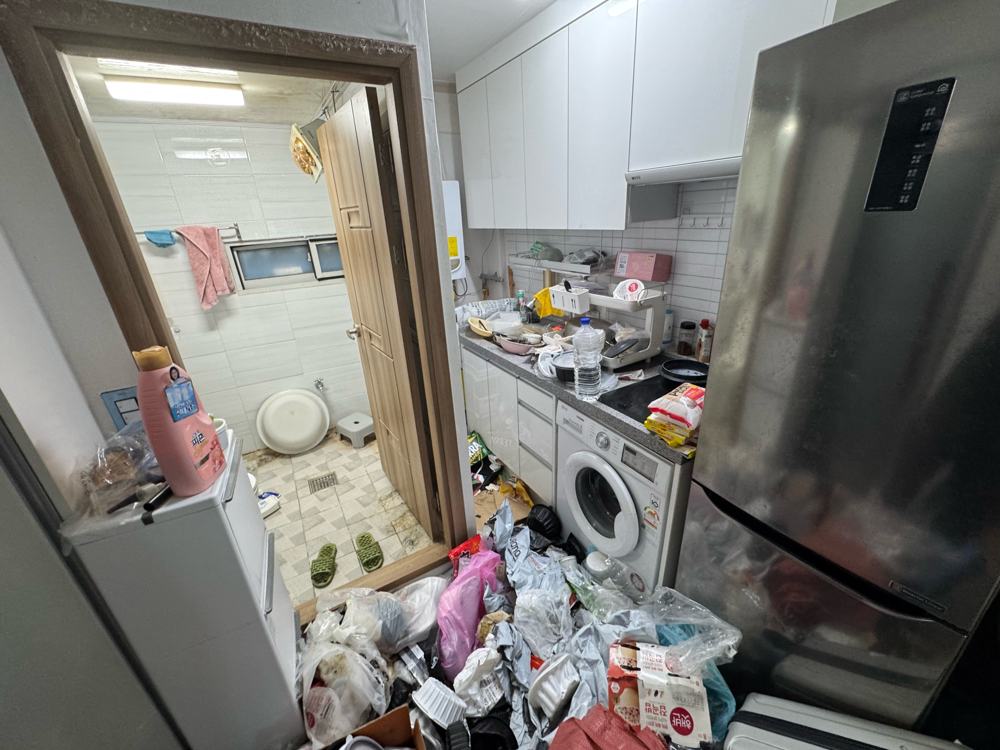 주방·세탁실 정리 작업 전 모습