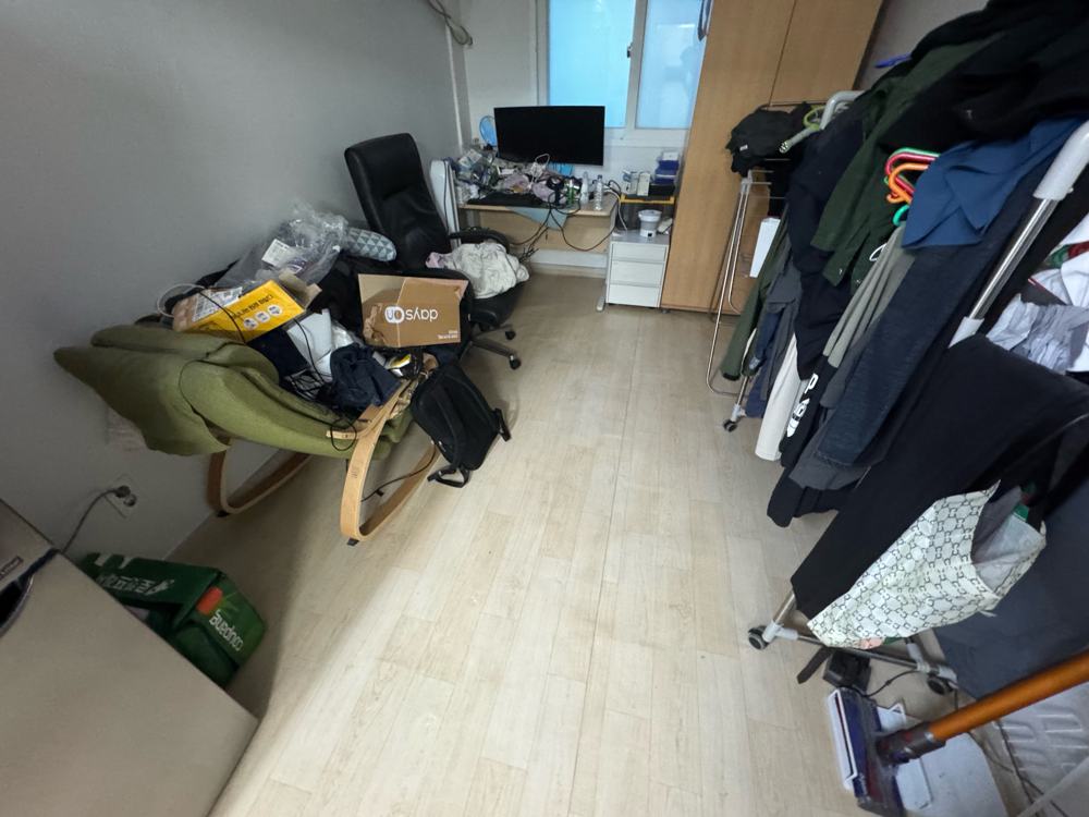의류·짐 정리 작업 후 모습